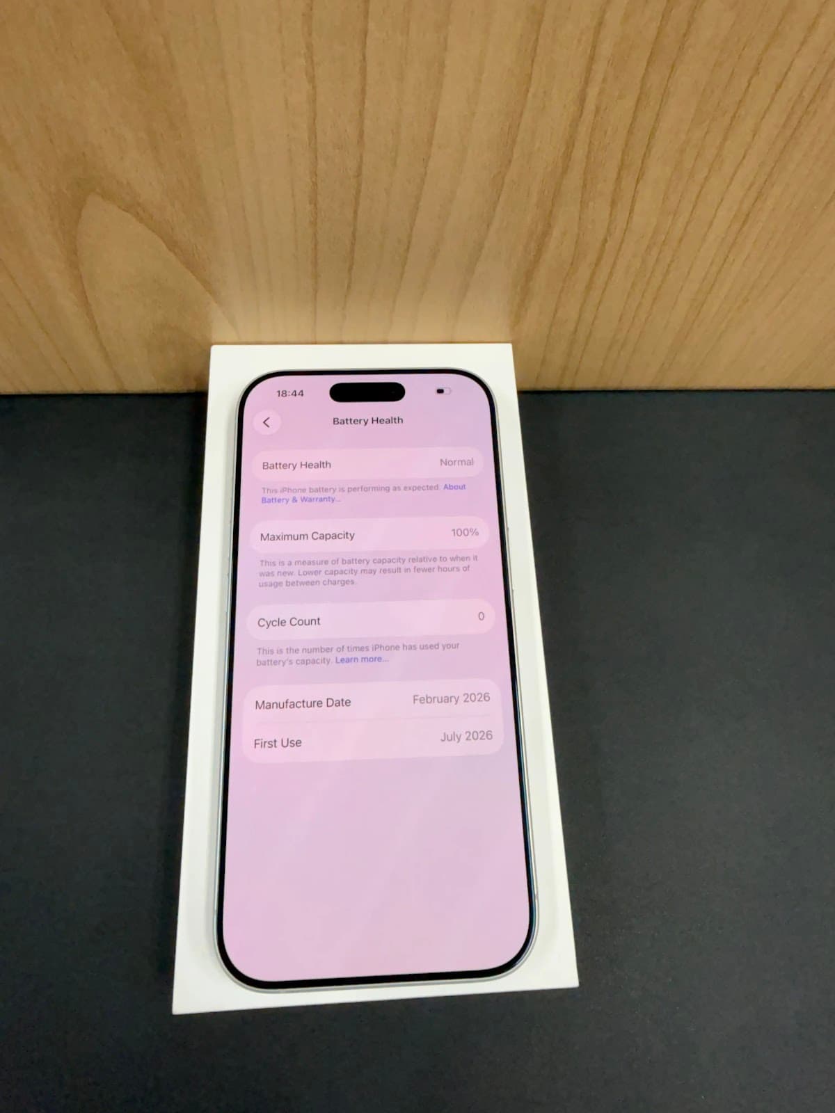 iPhone 17 256GB White