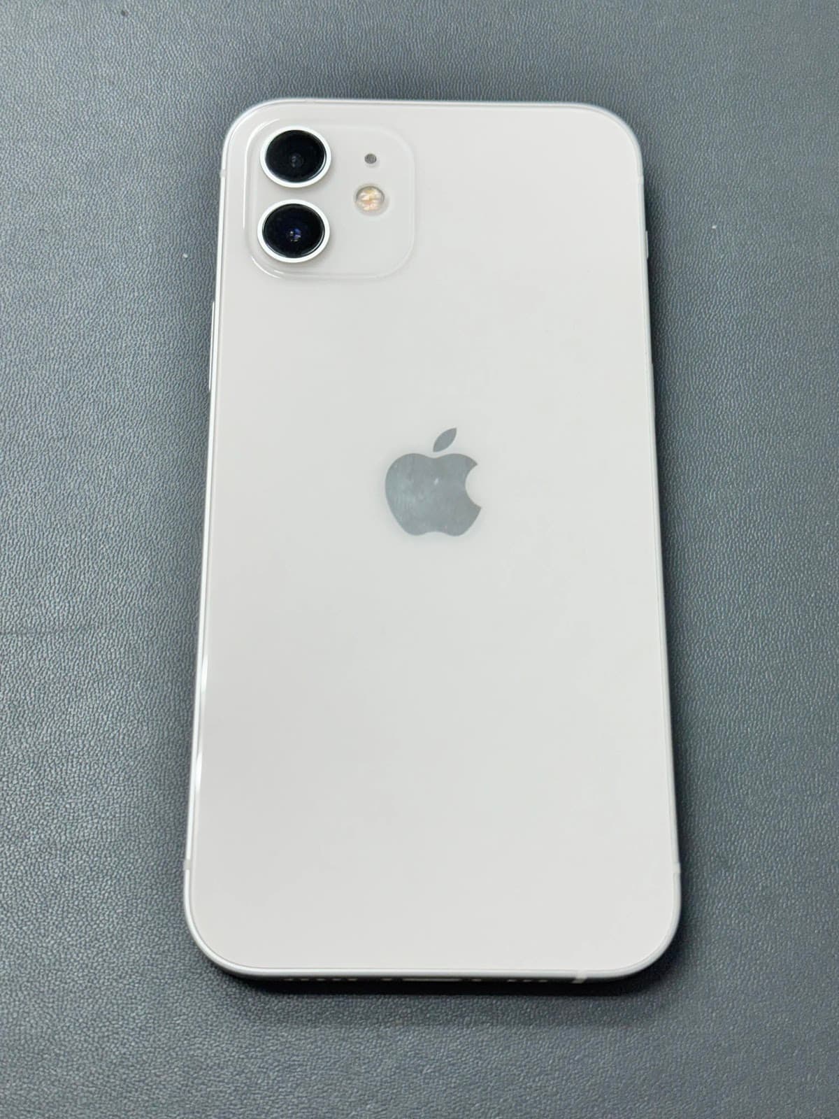 12 128GB White