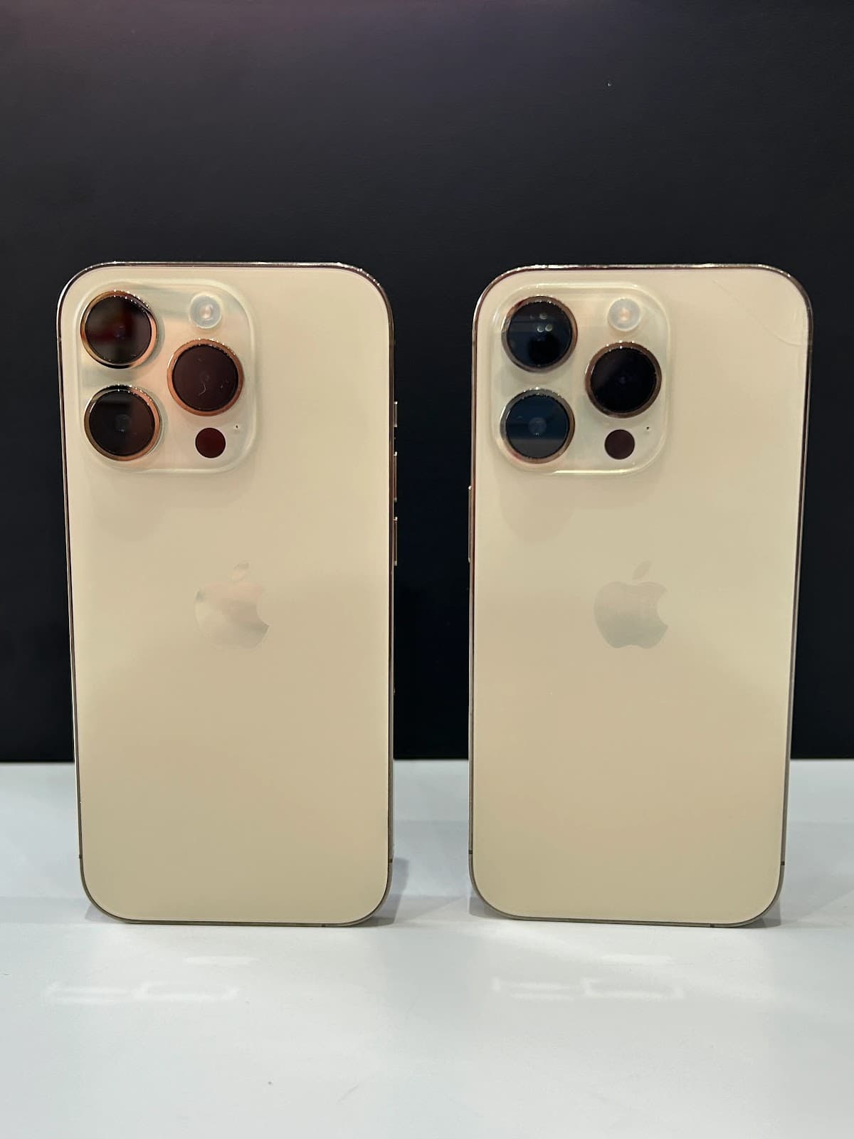 iPhone 14 Pro 256GB  Gold x2個